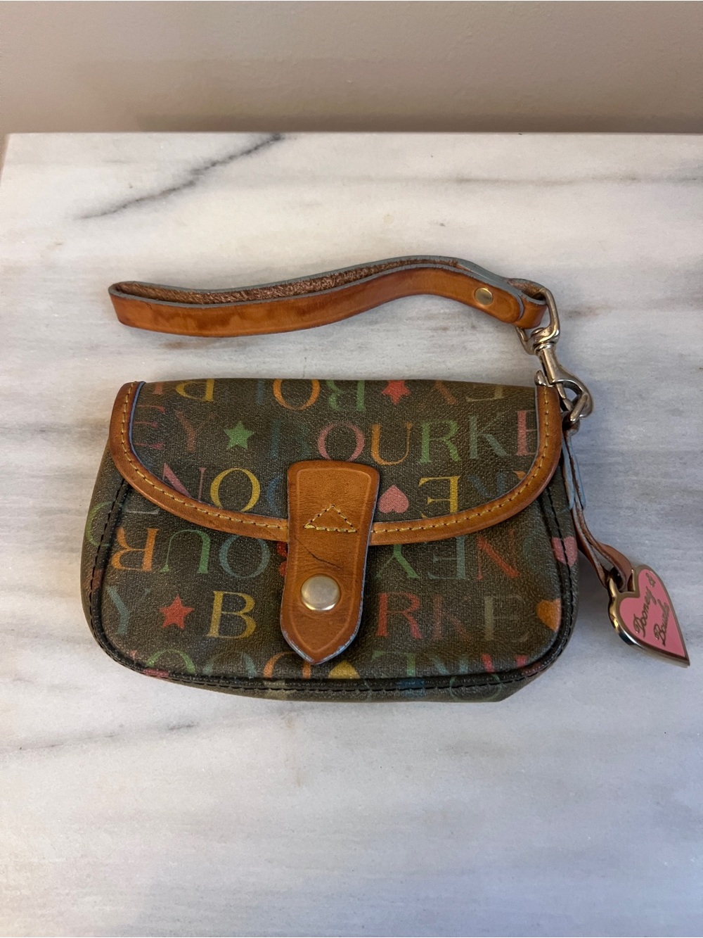 Dooney & Bourke VINTAGE Wristlet